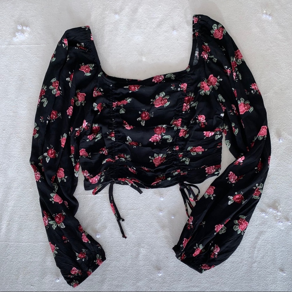 Wild Fable romantic crop top